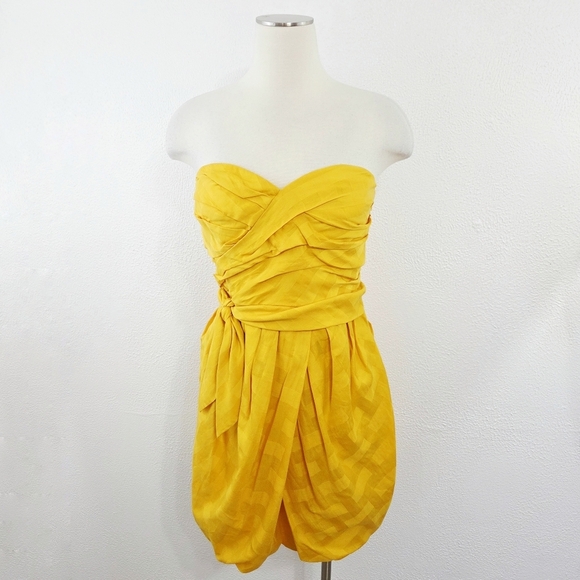 Marc By Marc Jacobs Dresses & Skirts - Marc Jacobs Y2K Yellow Strapless Mini Dress Bubble Hem Pleated Bow Size 8 New